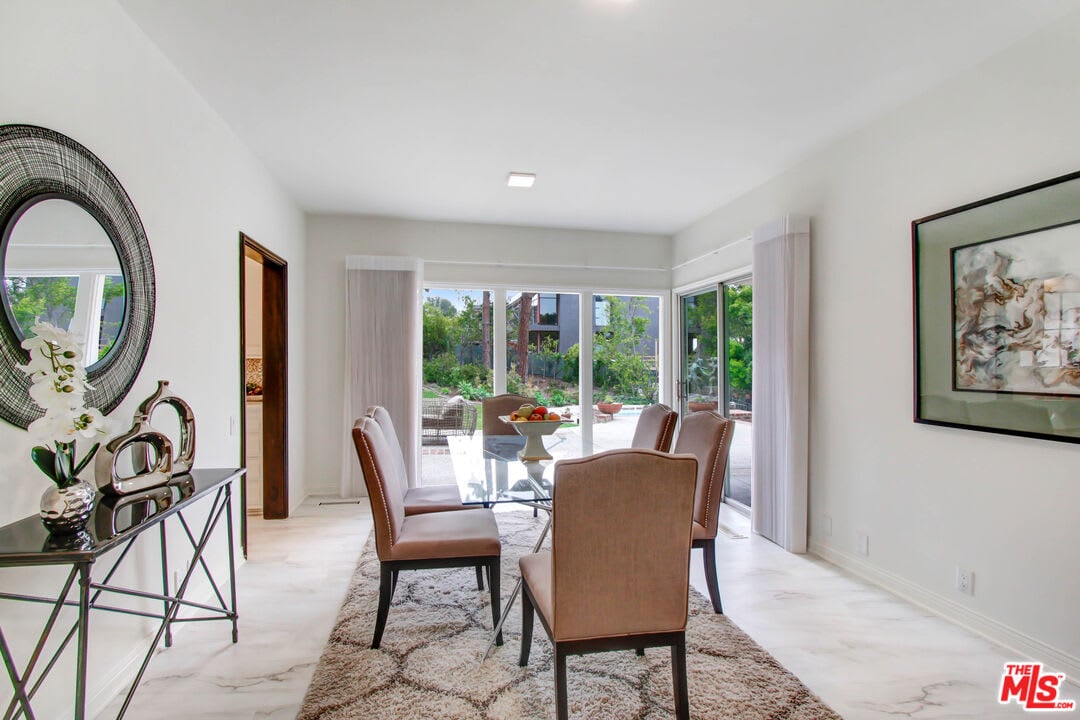 Summit Opulent