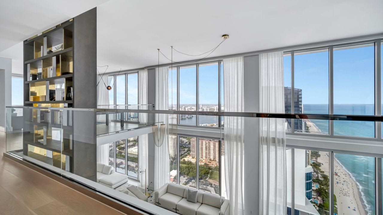 16901 Collins Ave, #5303