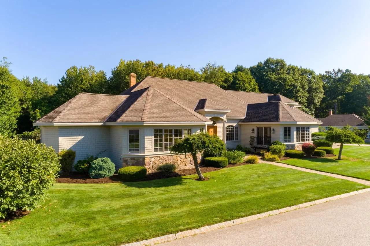 Home for Sale – 15 Admirals Way, Kennebunk, ME