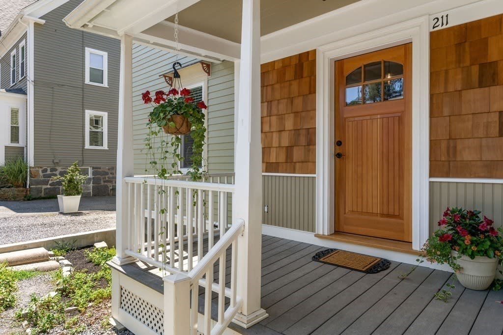 09-211 Churchills Ln #2