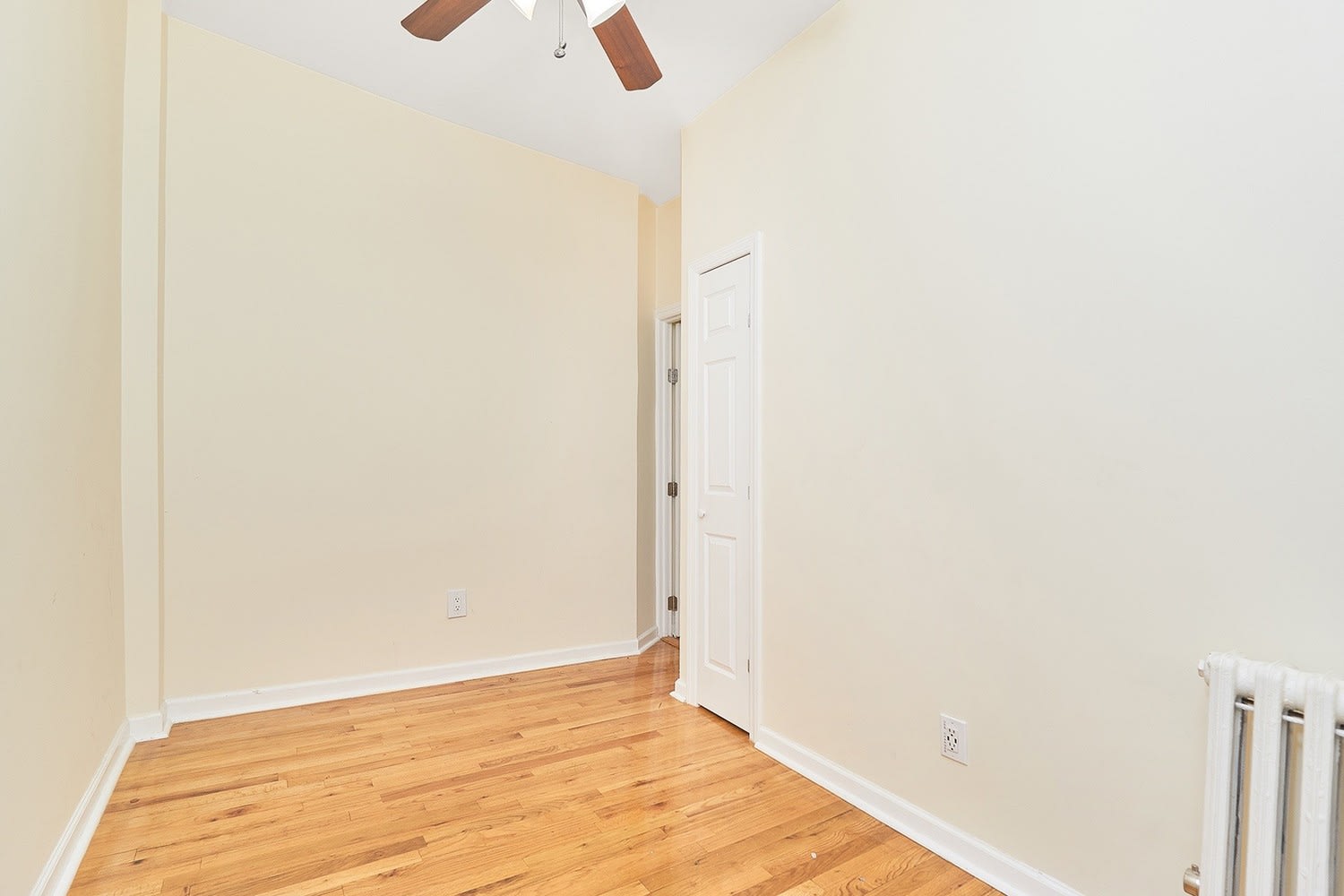 270 E 78th St, Unit 22
