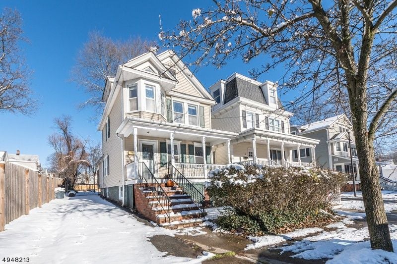 13 Green St