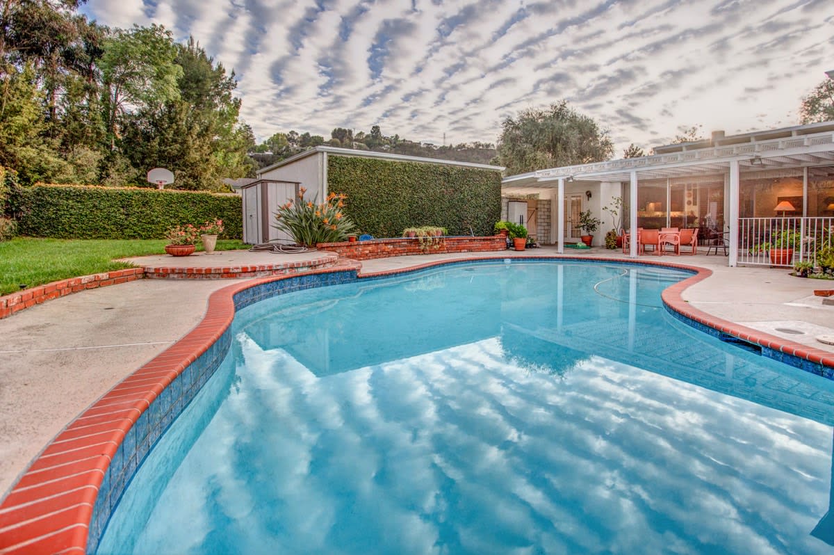 3106 Dona Emilia Dr Studio City, CA
