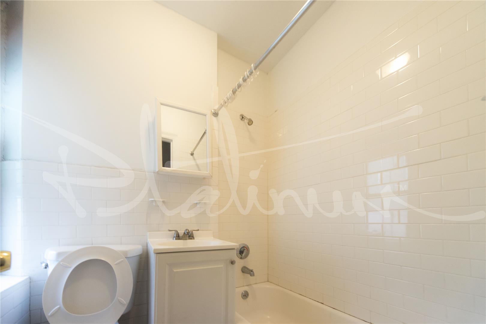 715 East 5th Street, Apt 3-D