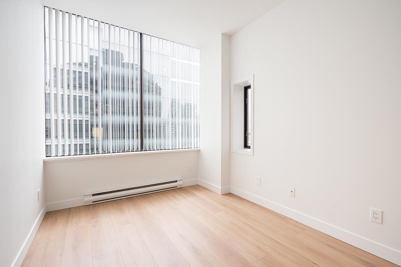 702-1010 Howe Street, Vancouver