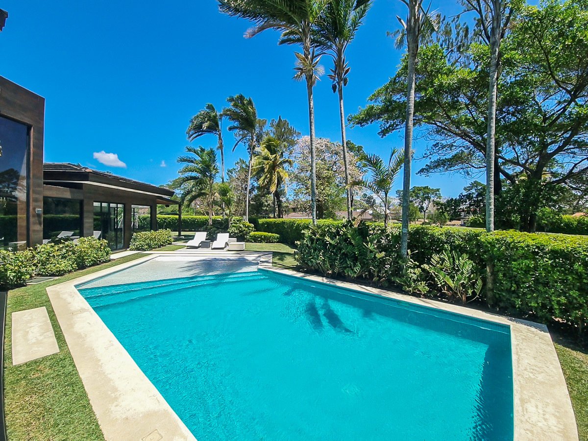 Contemporary Golf Course Villa, Guacima, Alajuela