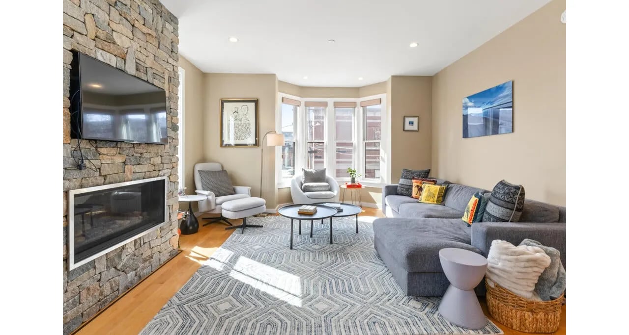 New Listing: 105 India Street, Unit #: 2, Portland, ME 04101 – $849,000