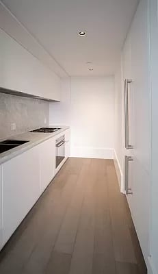 60 South 8th Street Unit: 907