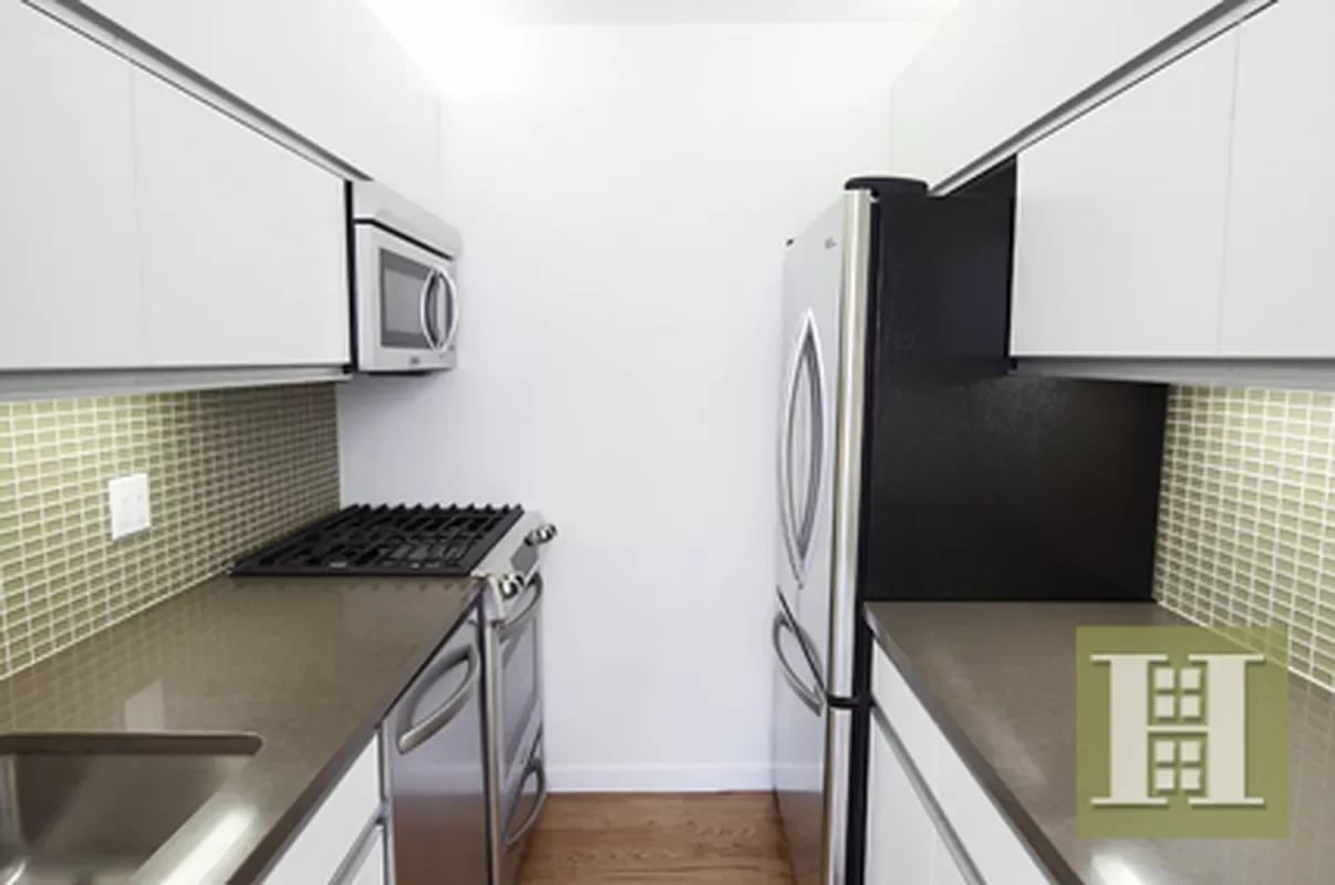 100 W 93rd St Unit 5A