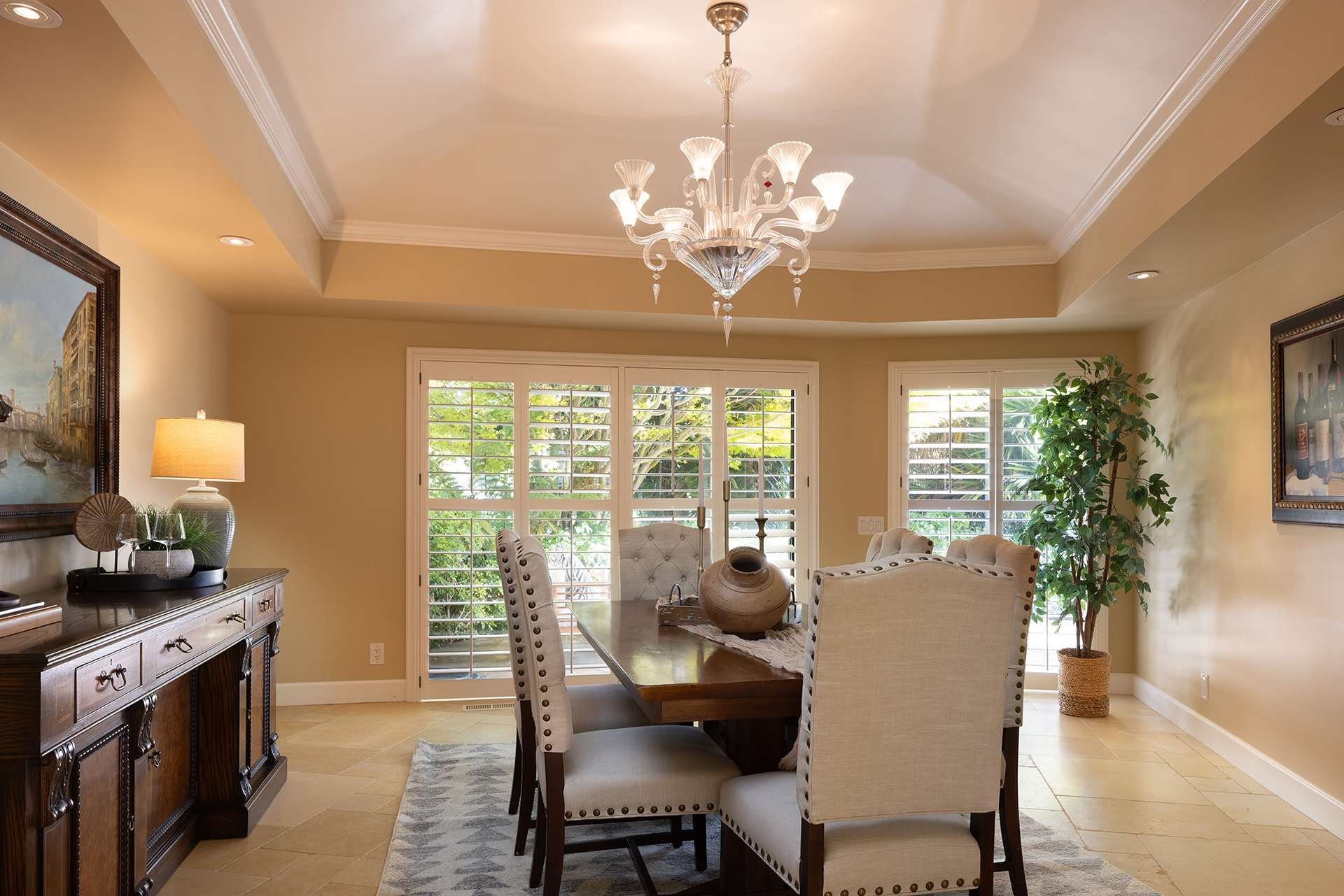 Quail Lodge Living - 7077 Fairway Place