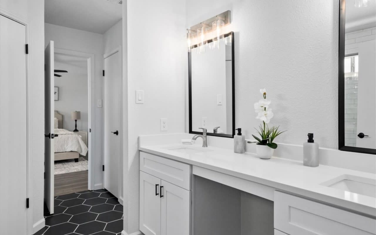 12717 Covington Trail