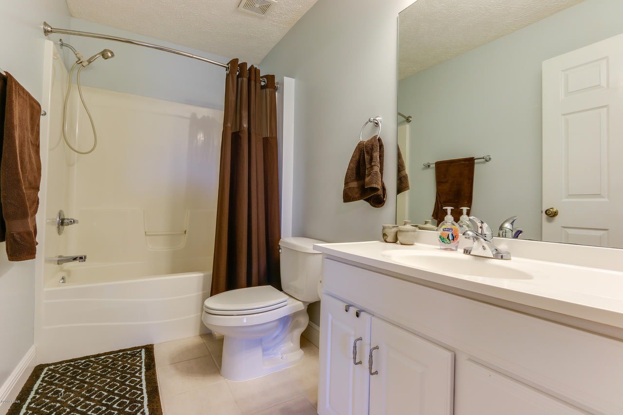 5307 Nicholas Lane