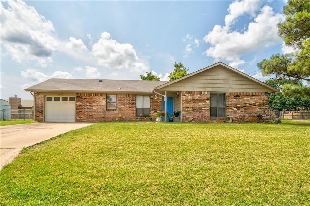 2416 Ellis Dr