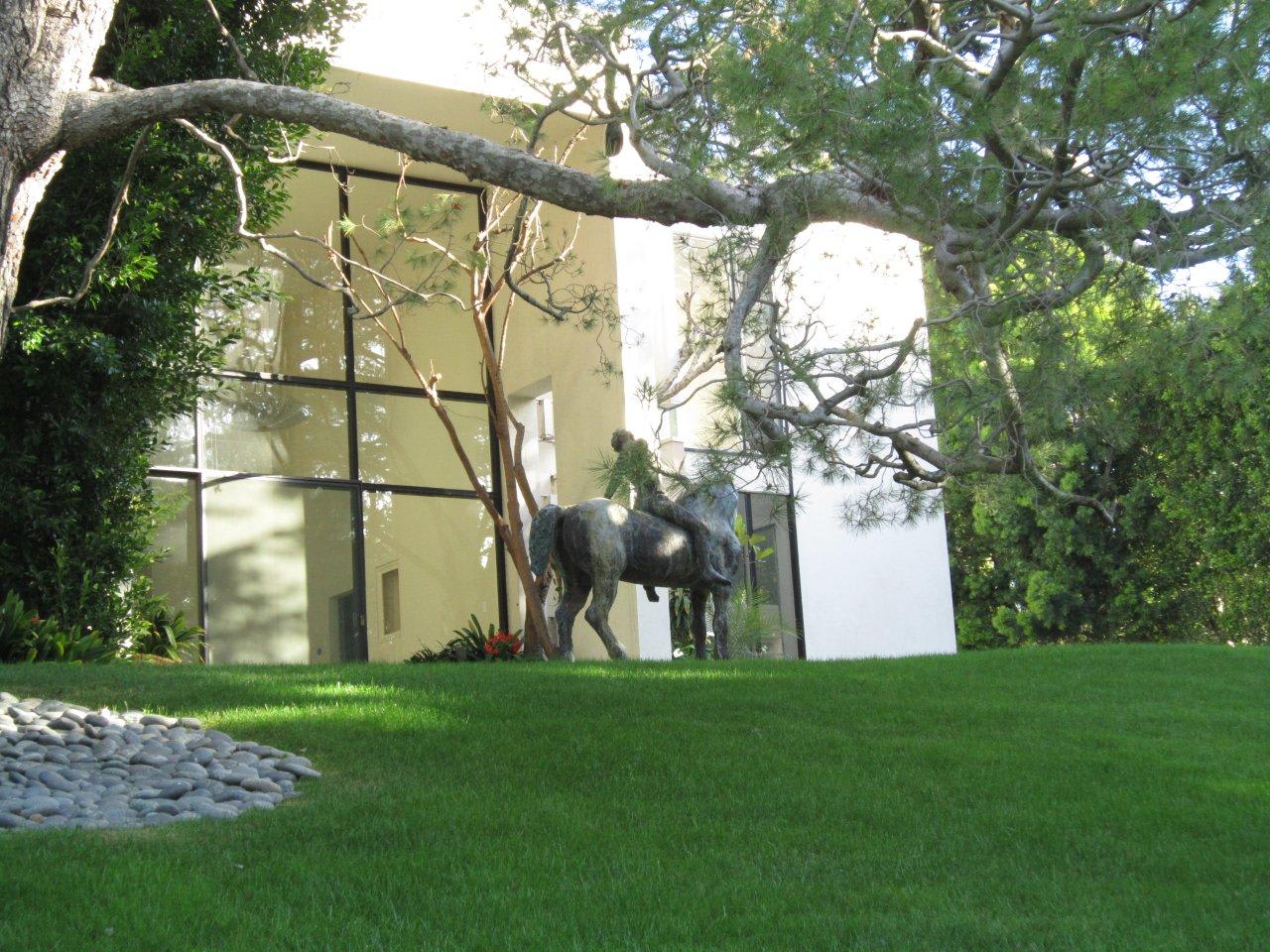 1024 Summit Dr, Beverly Hills