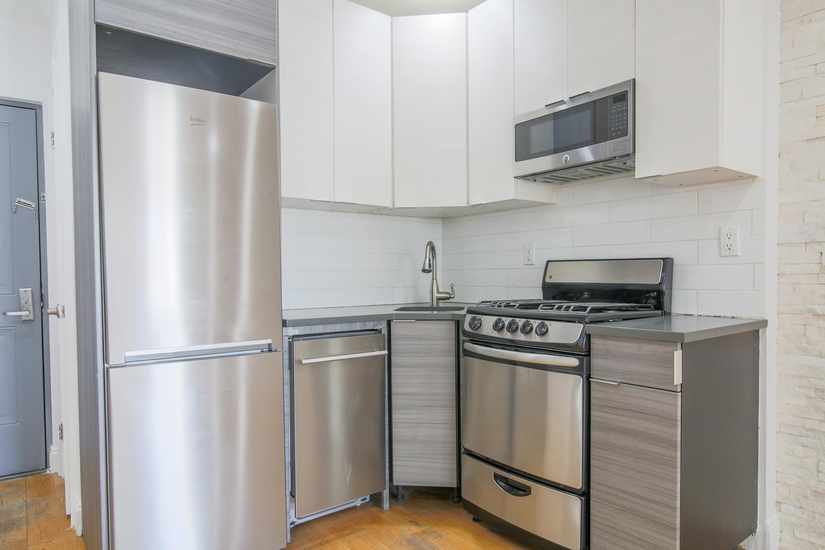 45 Carmine Street, Apt 4-B