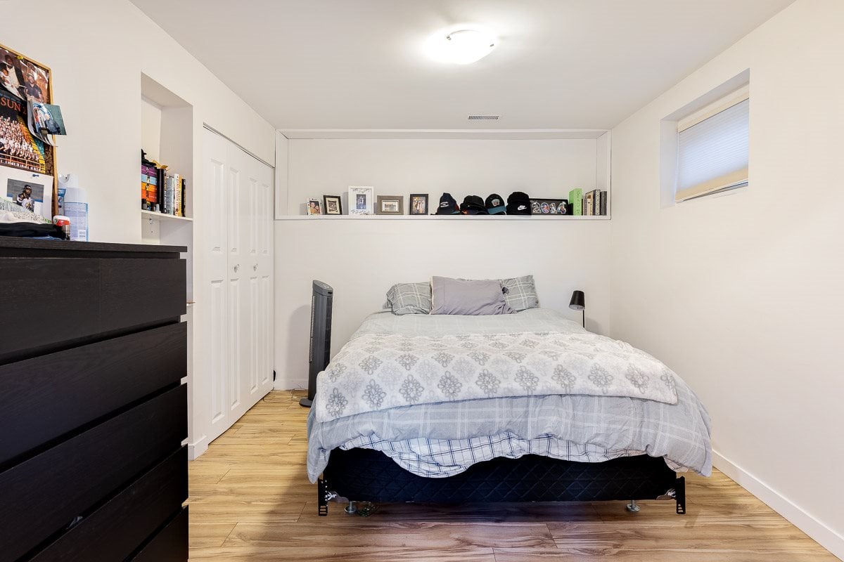 3200 Mariner Wy