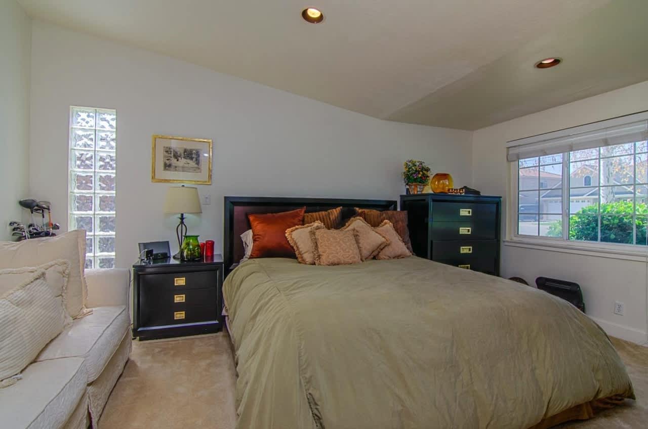 15104 Cooper Ave