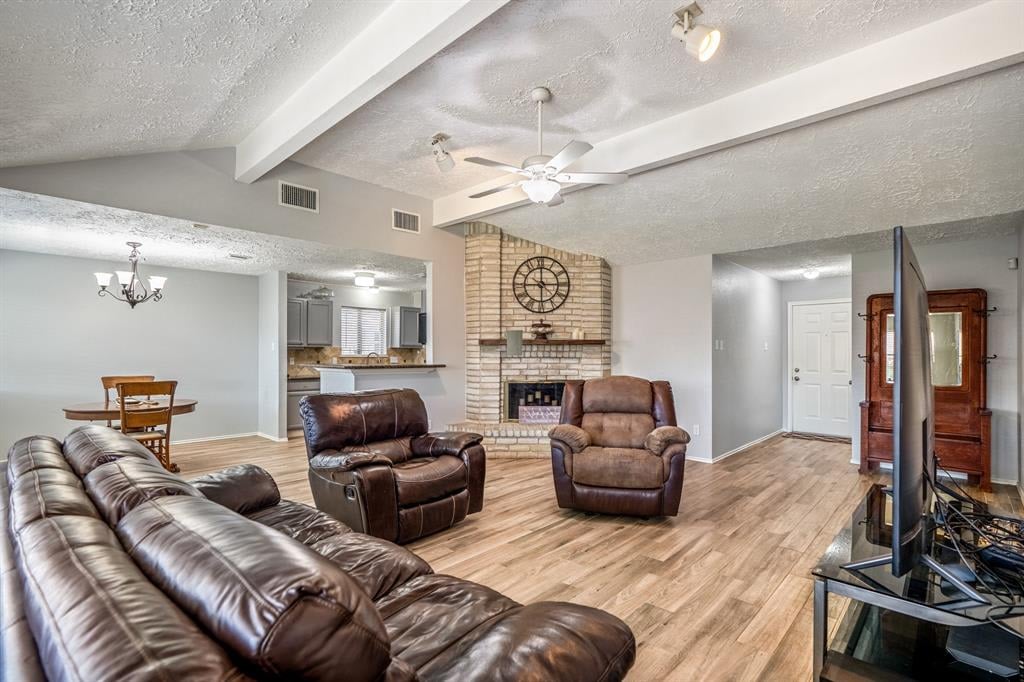 13411 LYNDONVILLE DRIVE