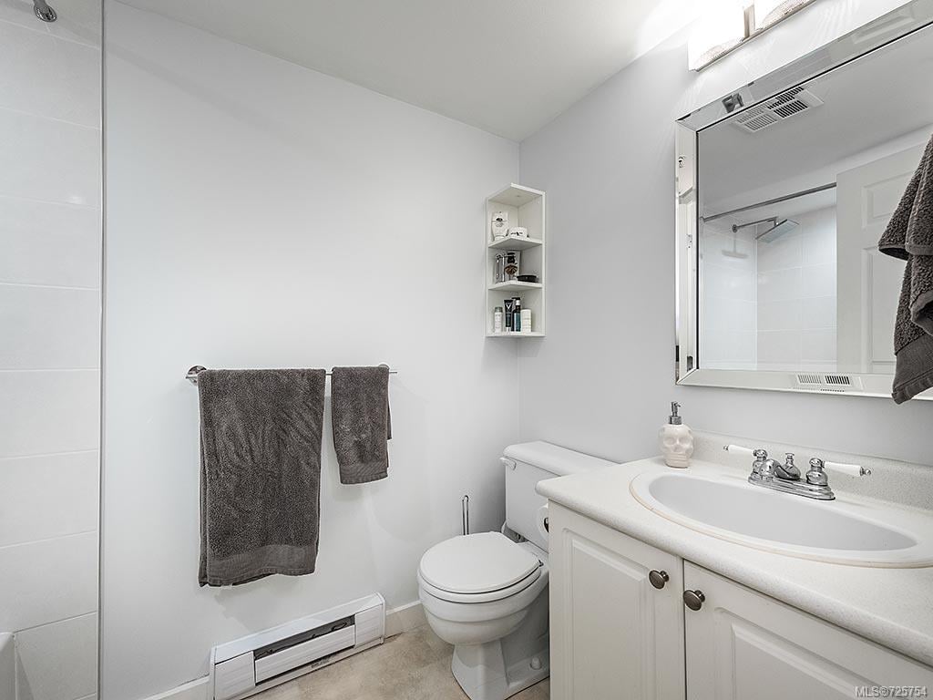 202-1536 Hillside Ave