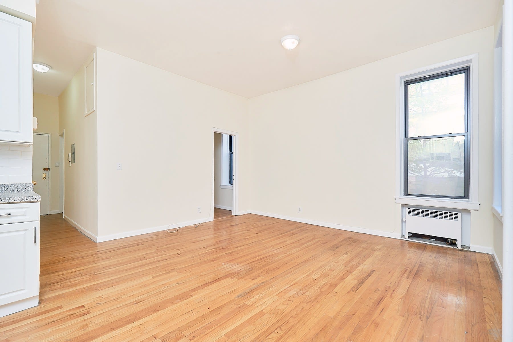 300 East 69th Street, Unit 2E
