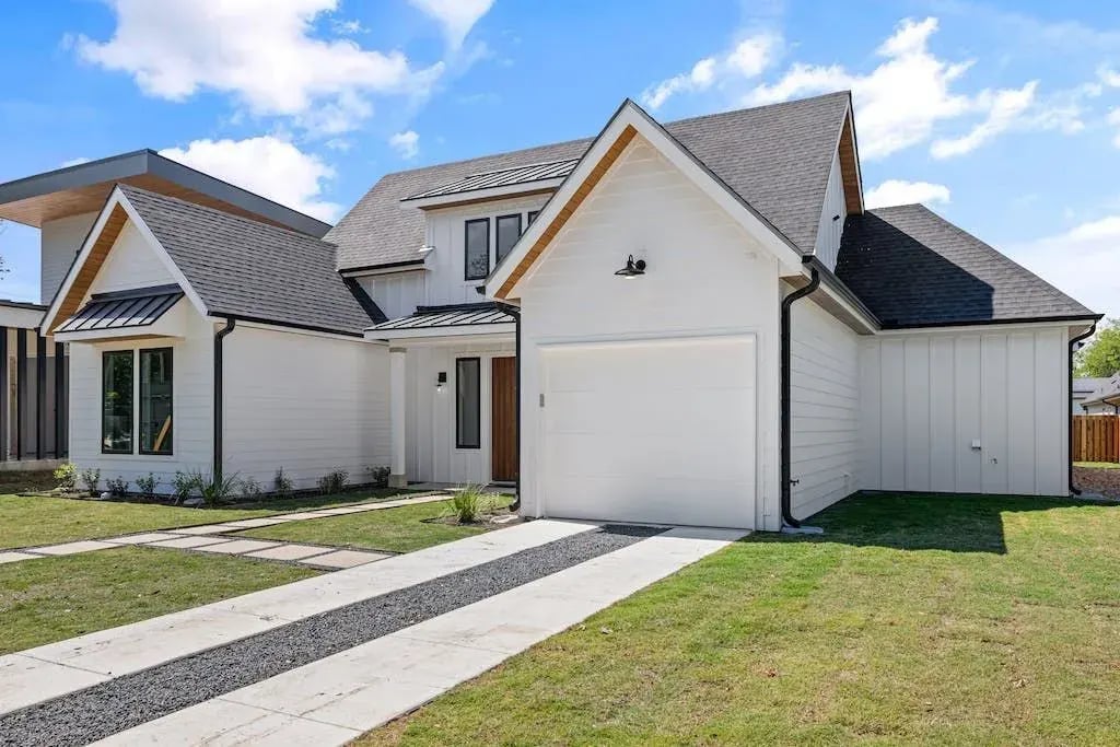 1405 Dwyce Drive