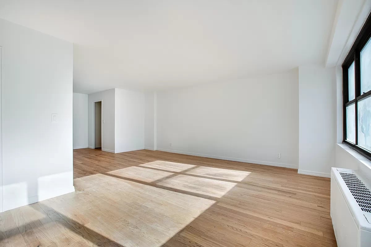 7 E 14th Street Unit: 805