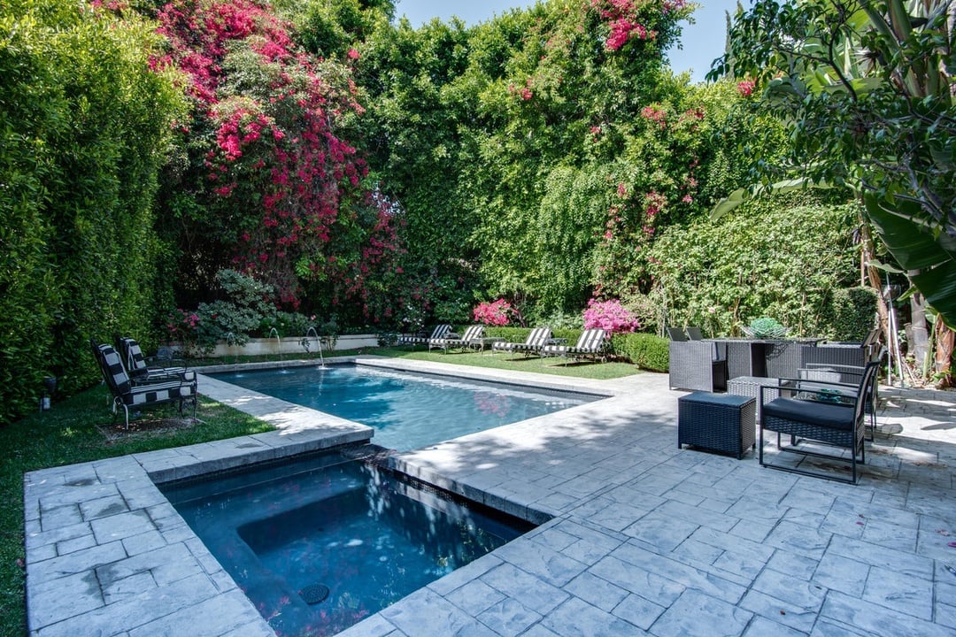 Villa Radiant