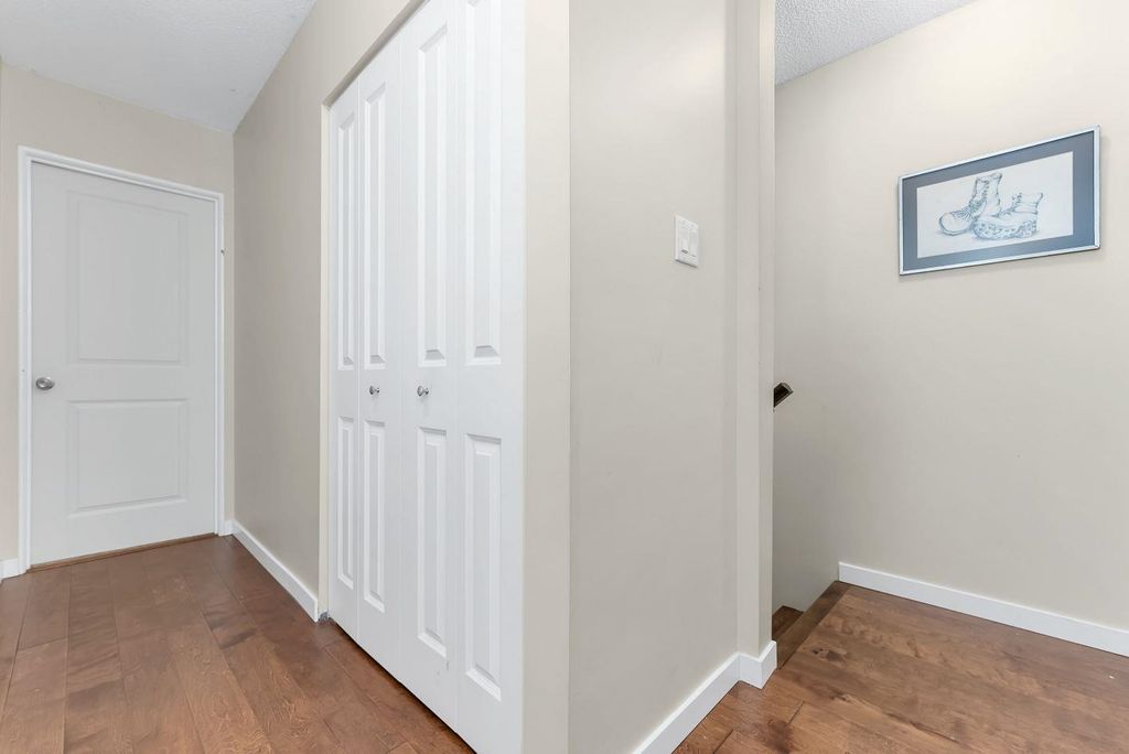 1250 Premier St