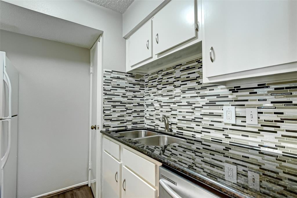 6402 Del Monte Dr, #117