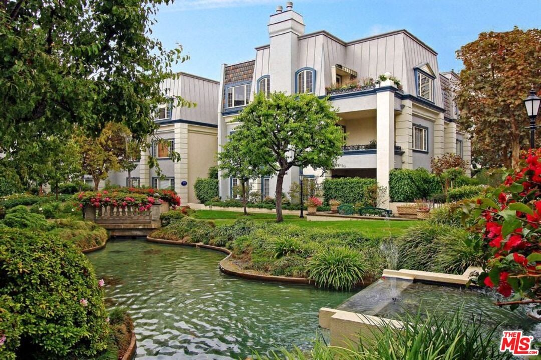 10126 EMPYREAN WAY Unit: 101