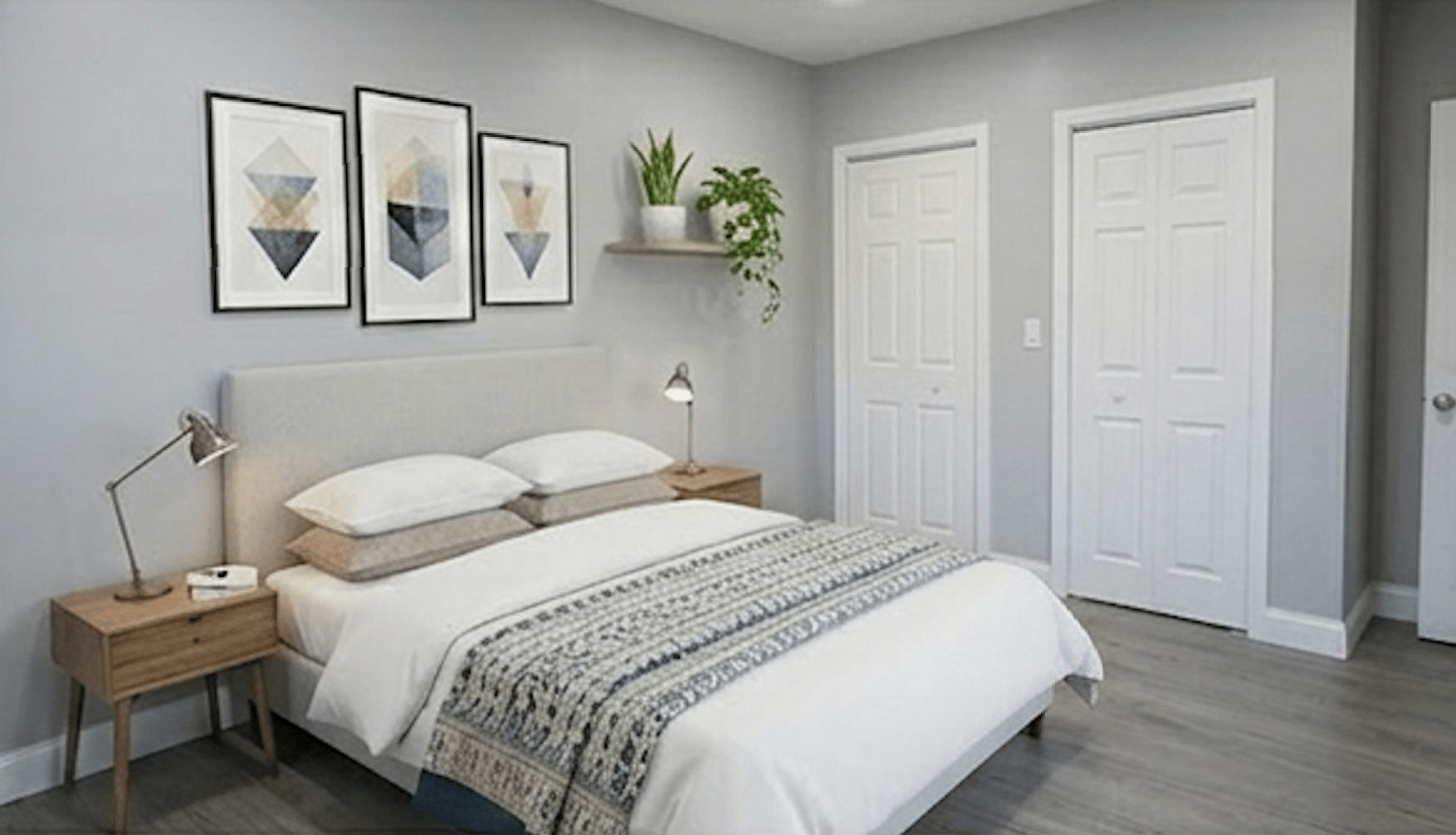 Unicorn Three Bedroom Apartment!