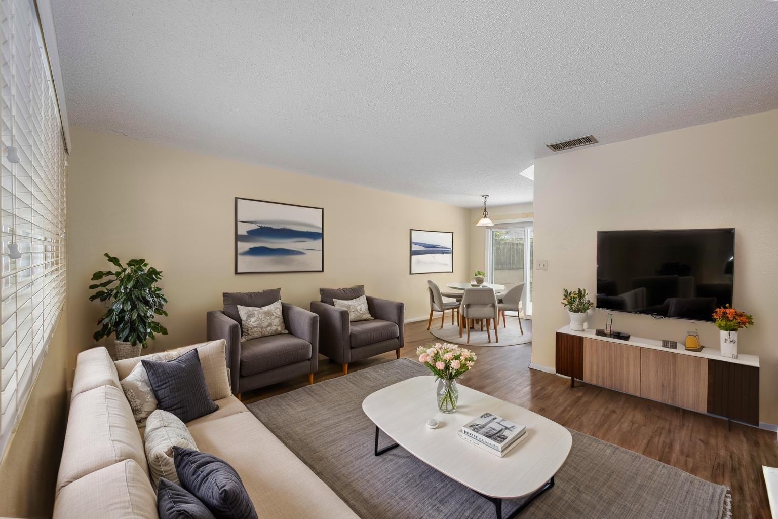 33115 Evergreen Dr