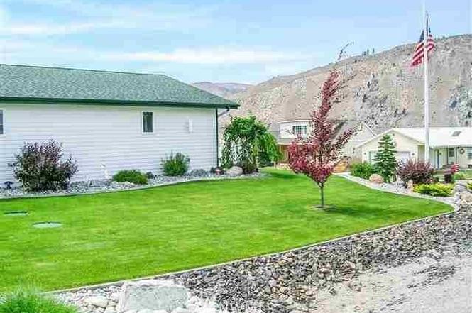 100 W Emerson Dr