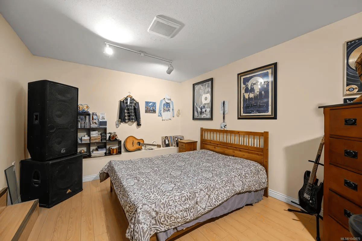 1418 Valley View Dr