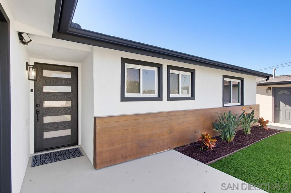 5165 Winthrop St San Diego CA 92117