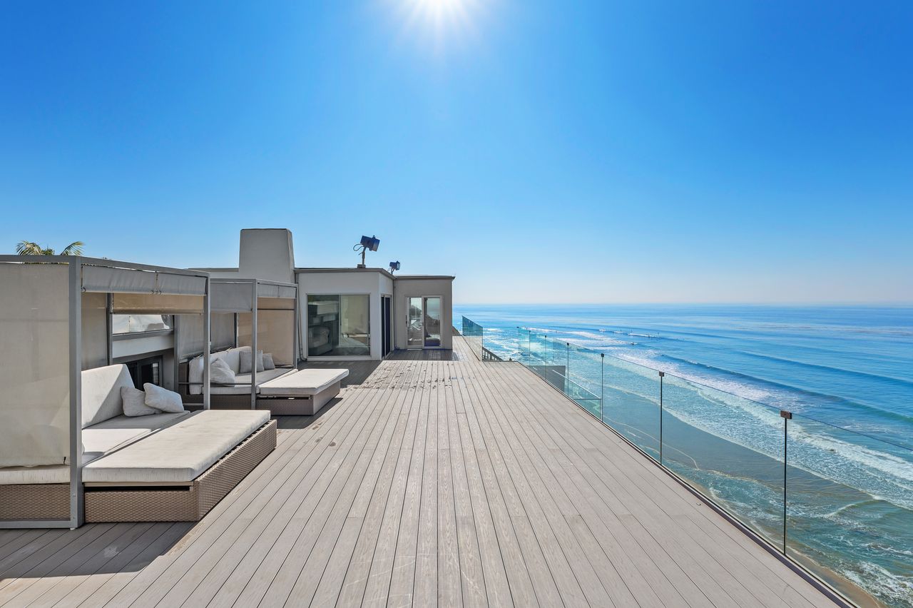 Encinitas Oceanfront Retreat