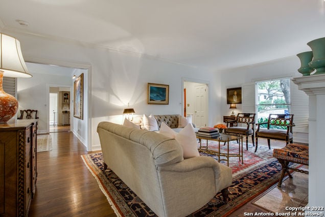 254 E Summit Ave