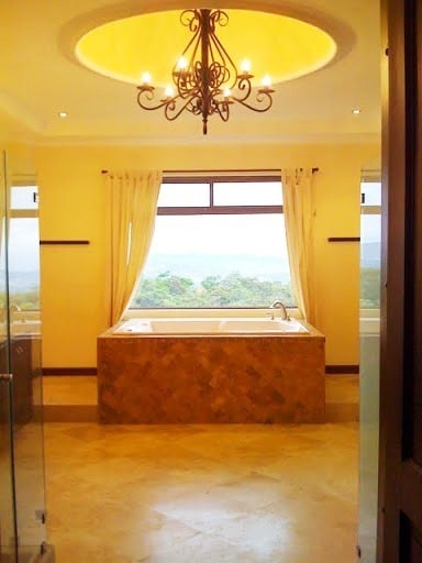 Beautiful Four Bedroom Home in Villa Real