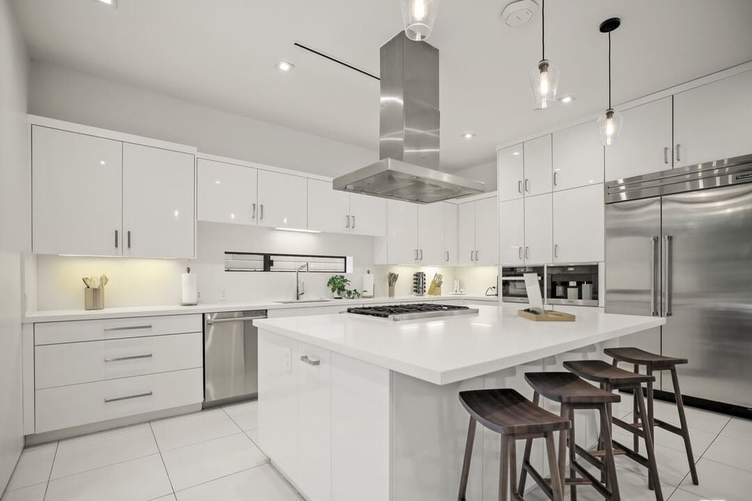 N Crescent Heights Blvd, 90046