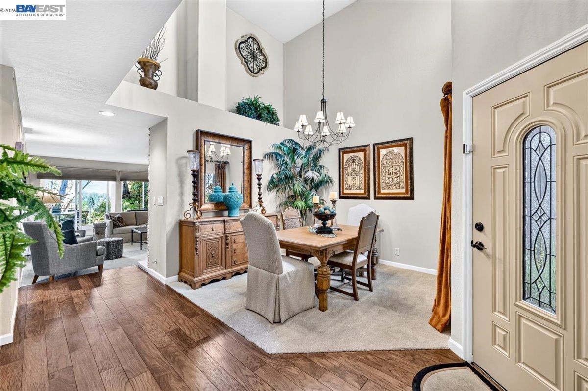 525 Silver Oak Ln