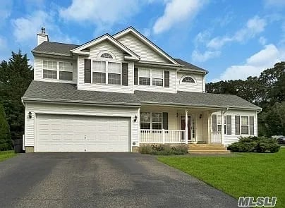 2 Wisteria Ct