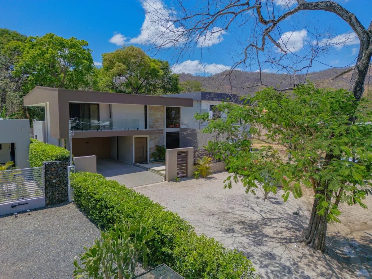 Newly Built Two-Story Home Minutes from the Beach