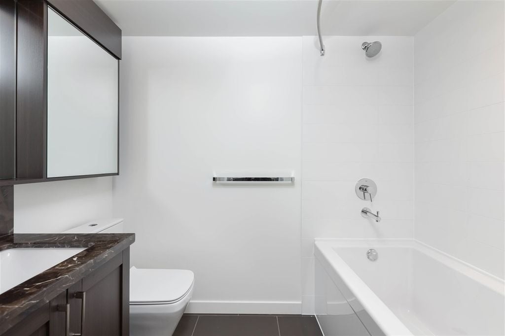 5470 Ormidale St, #1807