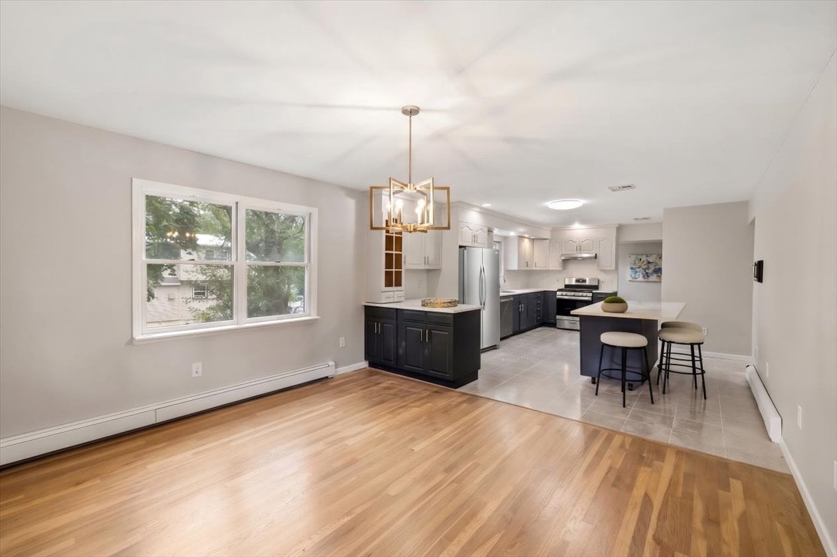 156 River Rd