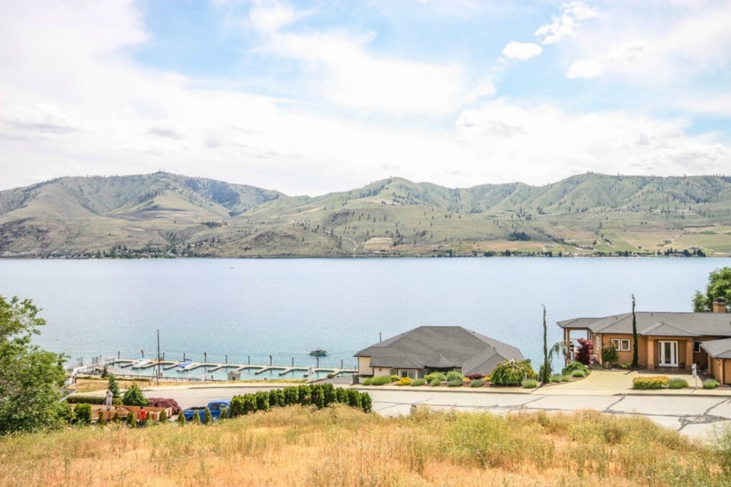 106 Crystal Dr
