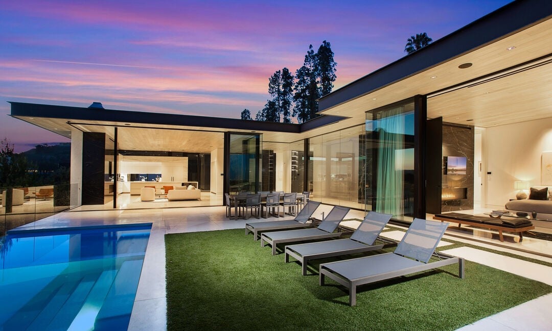 1536 Blue Jay Way