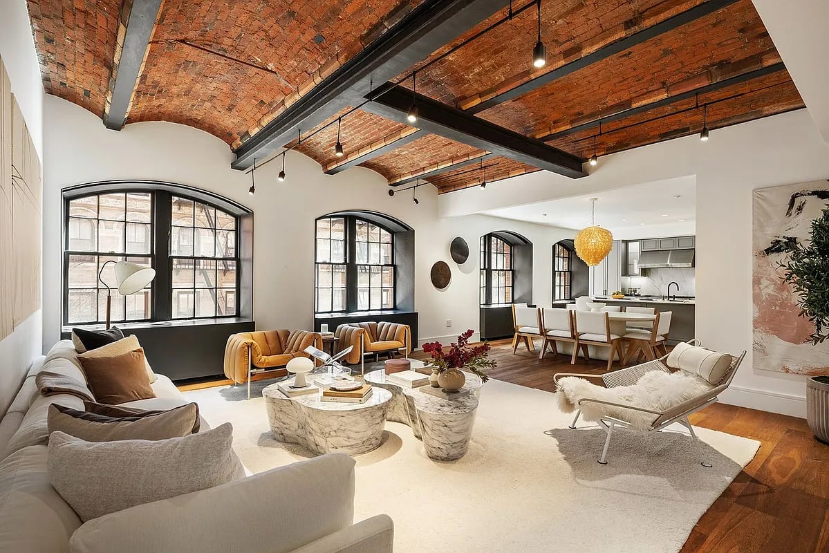 36 Bleecker Street, 3D