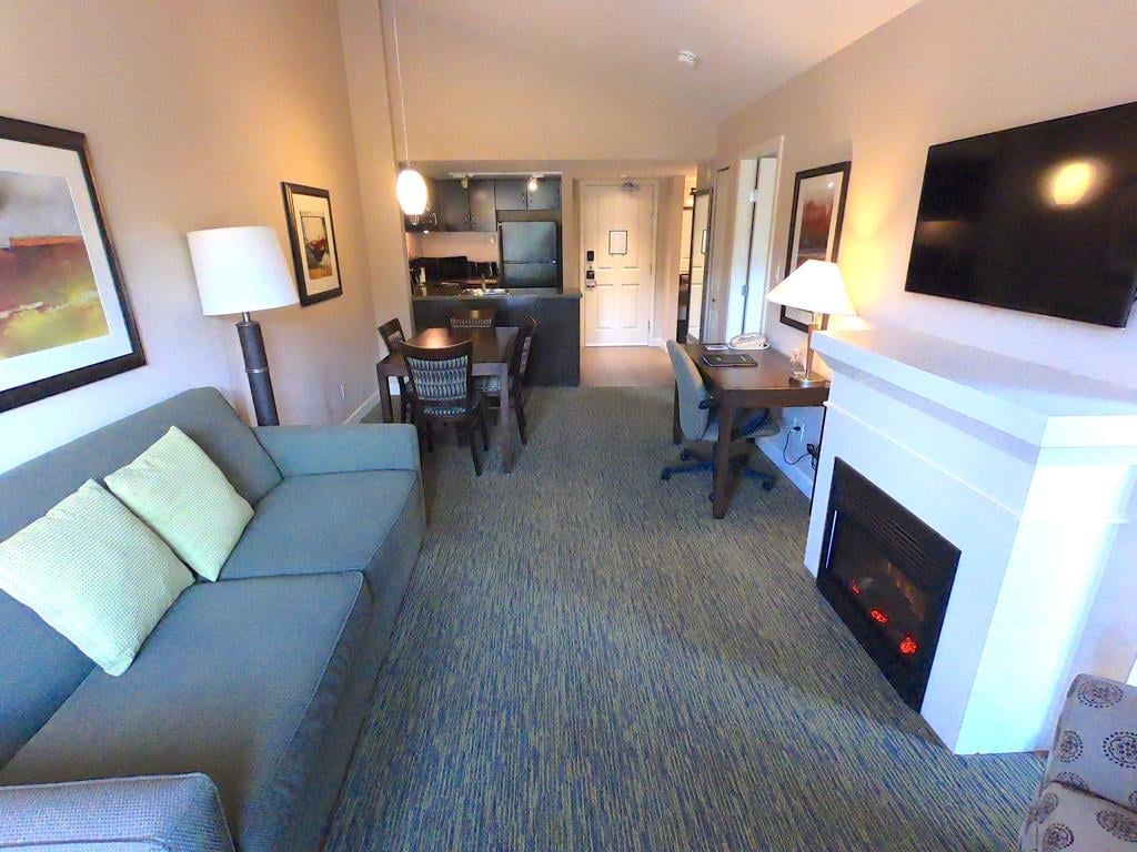40900 Tantalus Rd, #210