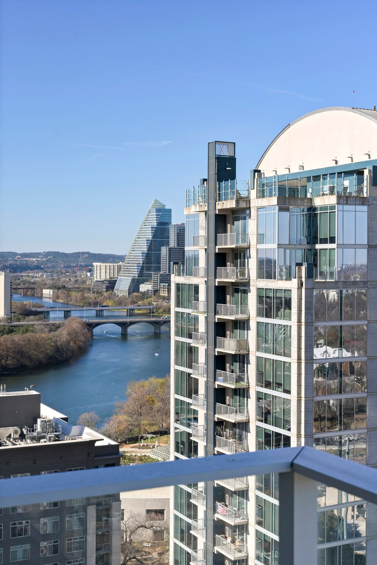 48 East Avenue #2204