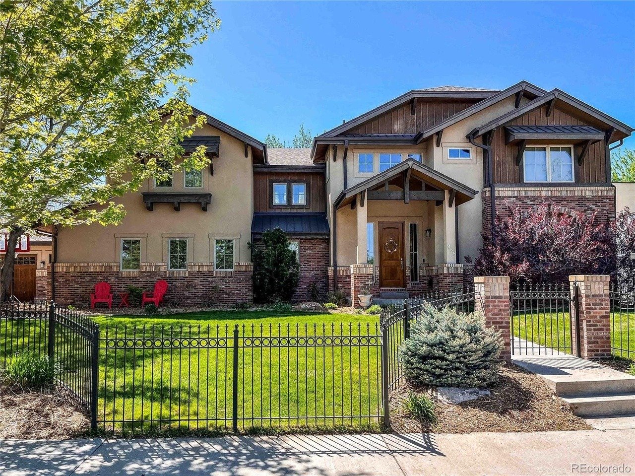 835 Krameria St